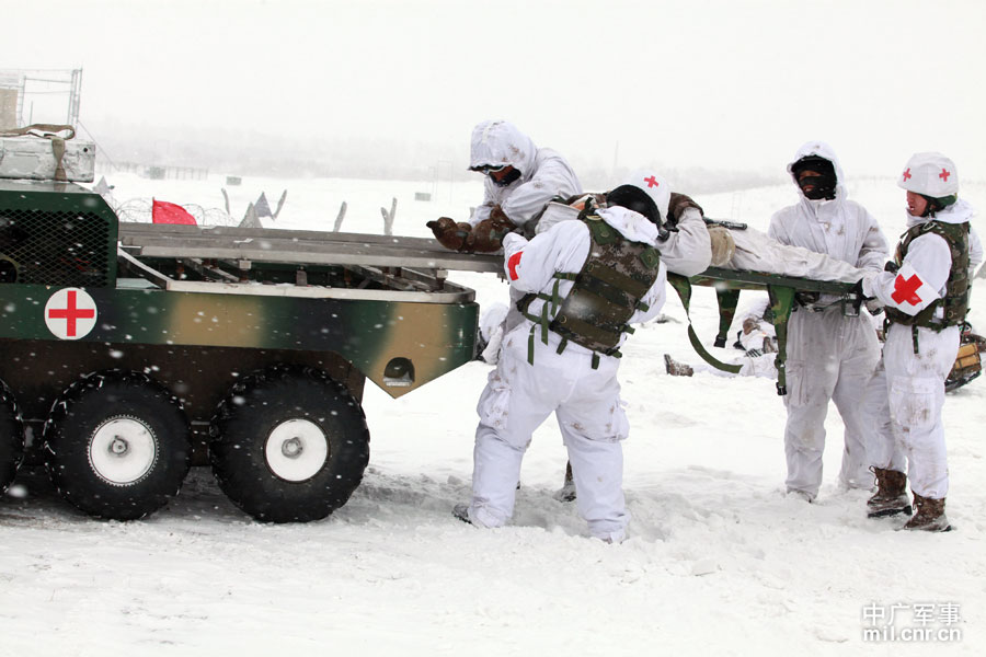 形象大变解放军医护兵全新战场装备曝光
