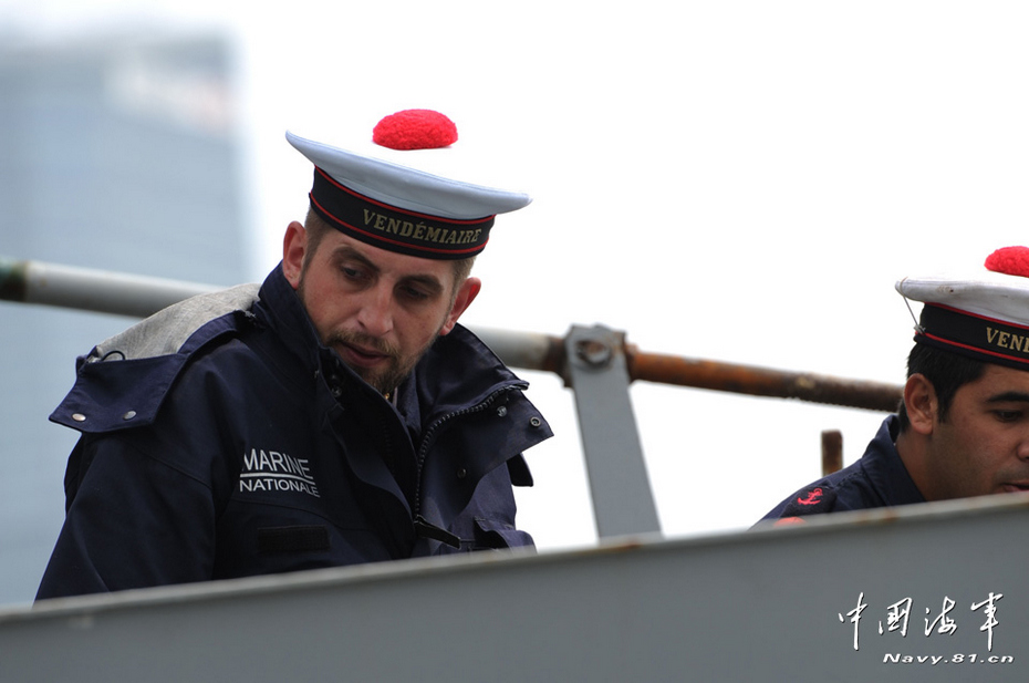 法国葡月号护卫舰抵沪开始第11次访华