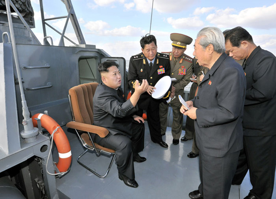 朝鲜半潜艇正向隐身高速进化 采用内置弹舱