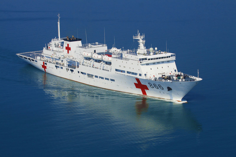 美航母已出动中国哪艘军舰会赴菲救灾