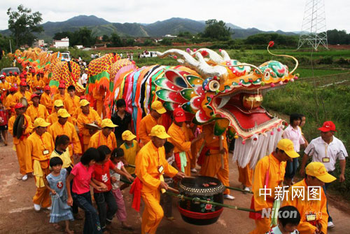 广东南雄"中华第一龙"沉睡66年后复出庆奥运