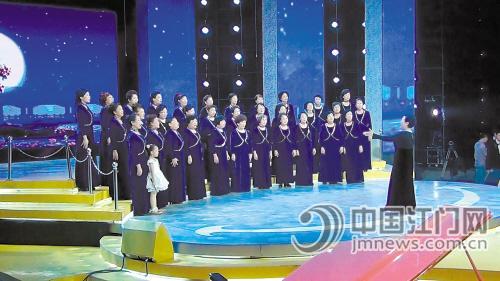 广东江门侨乡婆婆合唱团走红央视舞台