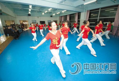 广东省江门:侨乡百姓健康舞“跳进”央视荧屏