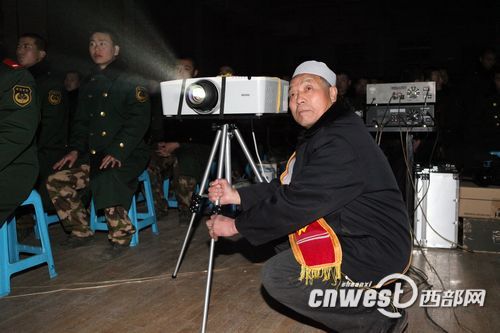 ��������Ϊ���ӷŵ�Ӱ30���걻�ơ�����ָ��Ա��