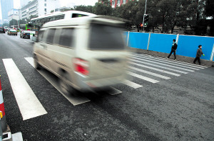 母亲不幸遭遇车祸离世儿子苦寻目击者(图)