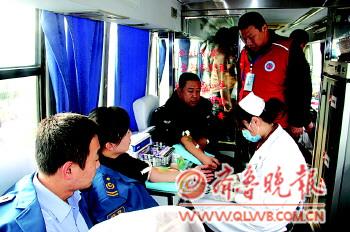 公交车司机14年献血100升相当人体血量20余倍