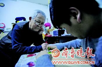 �����ڸ���·ʩ���⾯��ײ�˼�����Ϊ����������