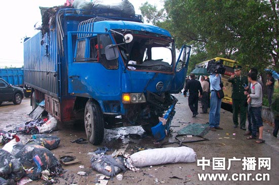 ����һ�������������ײ����6�����ˣ���ͼ��