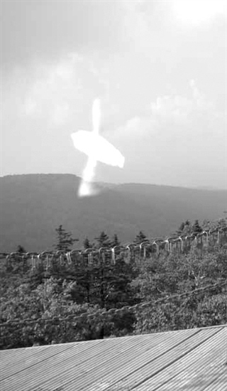 哈工大教授否认凤凰山UFO是昆虫影像称有证据