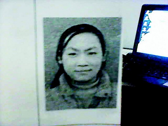 女生谢恩老板资助离奇失踪病父离世无缘相见