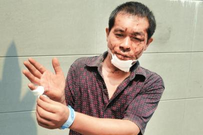 司机因刹车失灵猛转向坠河用拳砸破车窗跳出逃生