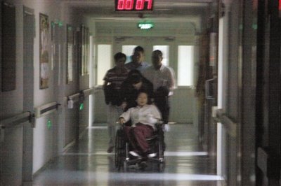 北京天坛医院发生劫持人质事件嫌犯称不想活了