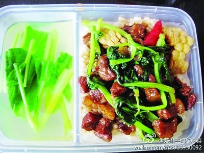 南京阿姨“微博私房菜”:网络订餐直播烹饪过程