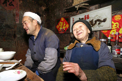 “爱情天梯”男女主人公相继离世旷世爱情成绝唱