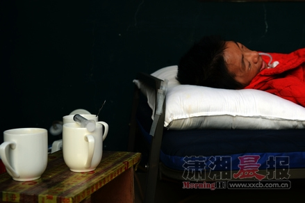 妻子患重病5年丈夫不离不弃称妻依然是真爱(图)