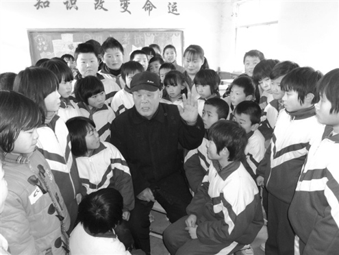 雷锋精神进化史:从天天做好事到“志愿时代”