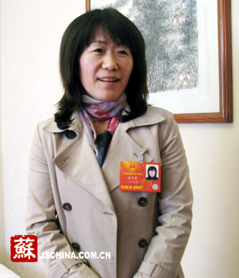 人大代表呼吁给民工放“幼教假”办“家长课堂”