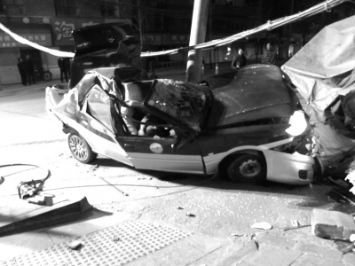 ���⳵ײ���߸˳������ر��γ�������������ͼ��