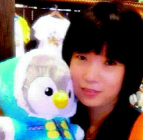 45岁女士因长相年轻苦恼曾被说是老公女儿(图)
