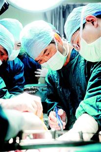 押运员执行公务时发病殒命捐器官救治五名病患