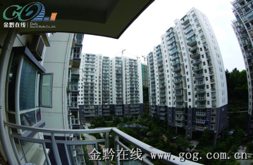 ��˾һ�����ӽ���ʱ��Ů��Խ����������¥��ͼ��