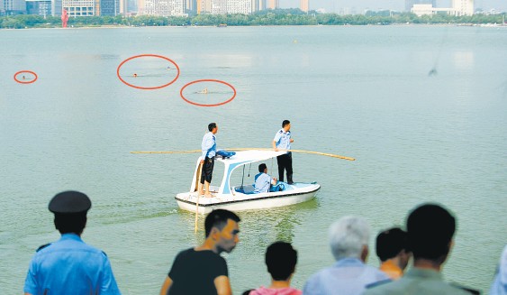 男子湖中游泳溺水游泳市民对禁令熟视无睹(图)