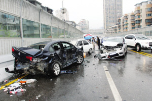 �γ��໬ԭ�ش�ת��ת180��ײ�϶���������ͼ��