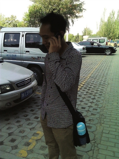 ����С��Ϊ�����ȸ������������ݴ���Ů�ѣ�ͼ��