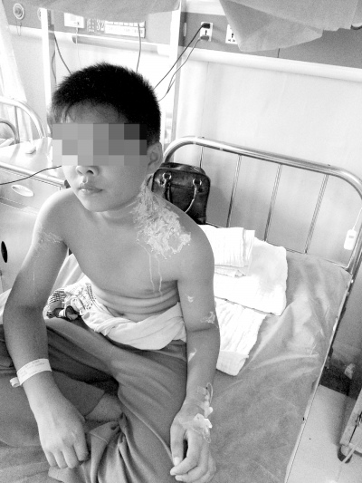 ��ѹ�ߵ�������12��ѧ��������߶�·����