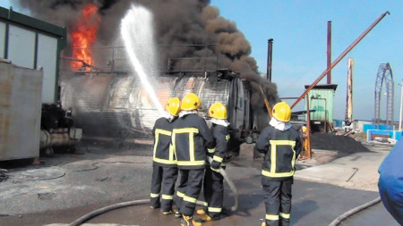 ���۰ĸ��ٳ�ɳ��3��׷β21����Ȼ��й©��ͼ��