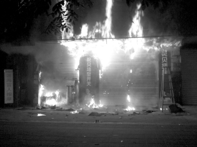 ��������һ¥��ͻ�����Ů�Ӷ㴲�ײ�������