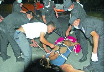 父亲用嘴吸遭狗咬儿子毒血1月后发狂犬病身亡