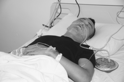 海南万宁一飞豹队员处置斗殴遭乱刀捅伤(图)