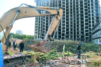 济南一楼盘“烂尾”8年业主孩子已3岁婚房还未交