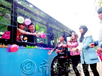 ��������ʻԱ�ù��������鳵��黷����������ͼ��