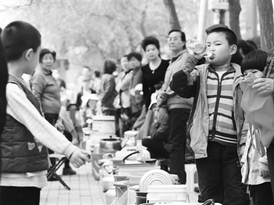 兰州水危机后的人间百态:市民质问为何无人担责