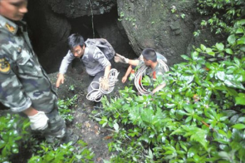 男子被困200米深溶洞获救后称不会停止探险(图)