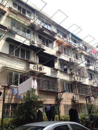 �Ϻ�����һ���ӵ�����Լ����������뾯������