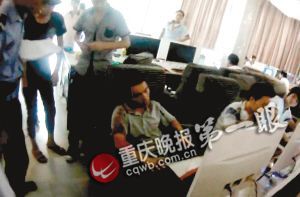 С������ˤ��ͷ�߰���������Ϸֱ���ι�ȥ��ͼ��