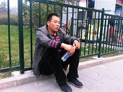 被扎12针女婴将手术父亲否认与重男轻女风俗有关