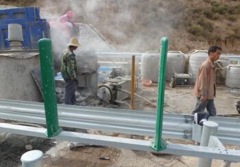 山西岢临高速被指豆腐渣工程:石缝用墨汁画出(图)