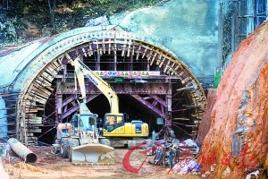 ����ţ��ɽ������ɽ��̮��5�˱�������������ʧ