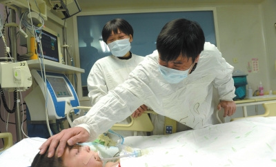 Ůͯ�����������٣������4����ͯ�۽�Ĥ��ʱ����