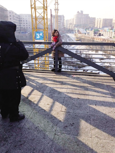 ������һŮ����������������Ѳ�߸���Ȱ�£�ͼ��