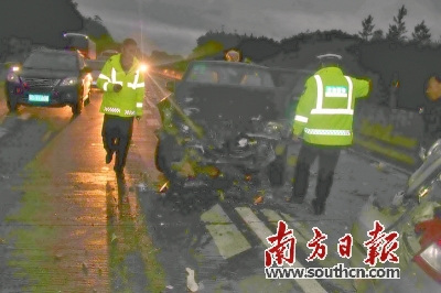 �������ٷ���6������׷β����32������ɾ�Ԯ��ͨ