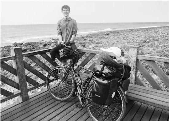 单腿小伙76天跨国骑行4000余公里(图)