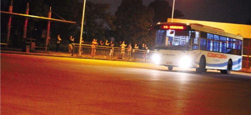 �㳡������������վ�������ǡ������������裨ͼ��