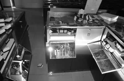 �����ü��׹���ϴ���鱦����389��Ԫ�󰸸���