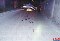 ���Ӻ��ӳ�ǽ����˽����ʵ��һŭ��ɱ��У�ͼ��