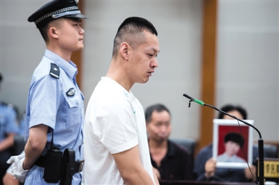 ����ɱ�����ӱ������ڼ췽���ߣ�������